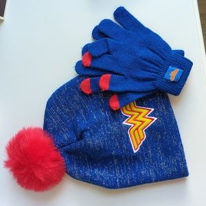 Kids Wonder woman Beanie and Gloves Set